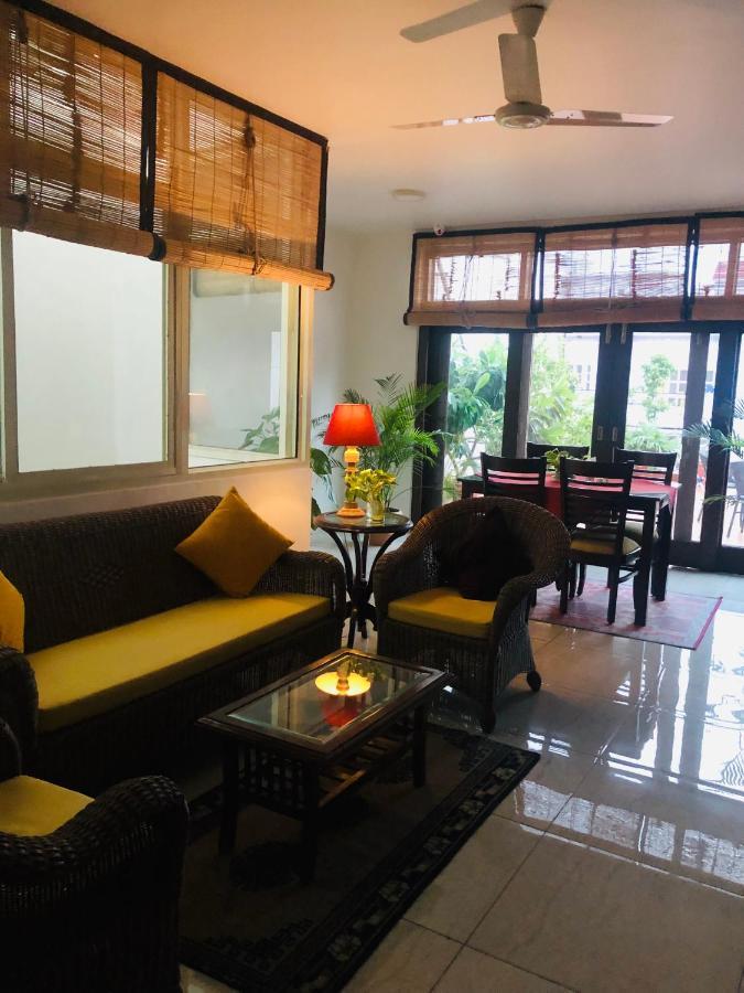 The Neem Bed & Breakfast New Delhi Eksteriør bilde